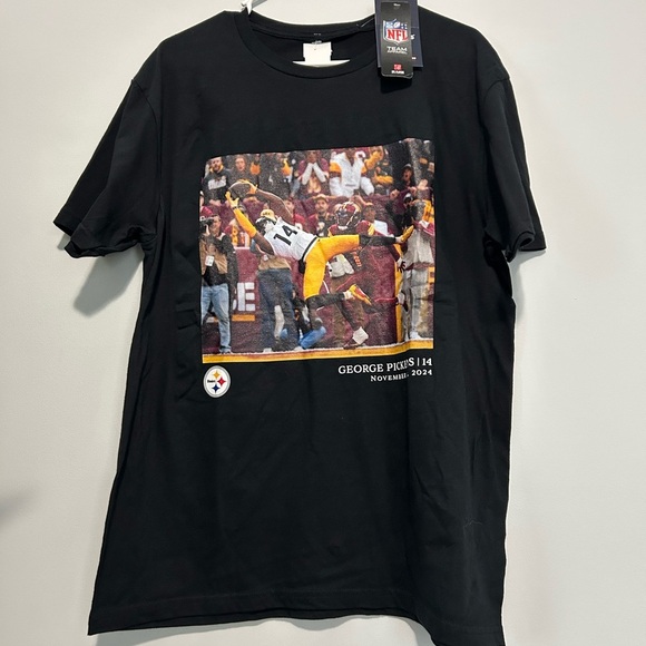 Black NFL Graphic T-Shirt - Picture 1 of 3